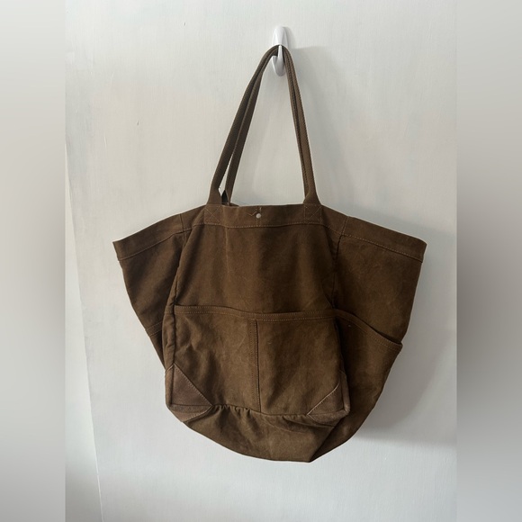 We The Free People XL Canvas Tote Brown Outer Pockets - EUC - Picture 2 of 4